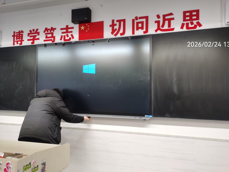 B0B72FC758F5589BD16FA112F2E14A70