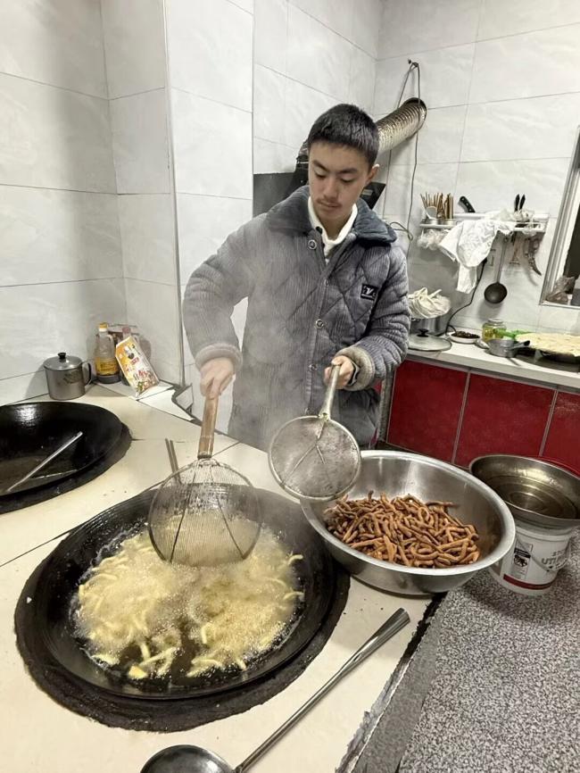 30C1915390F0D3F102FF3116C62C598A