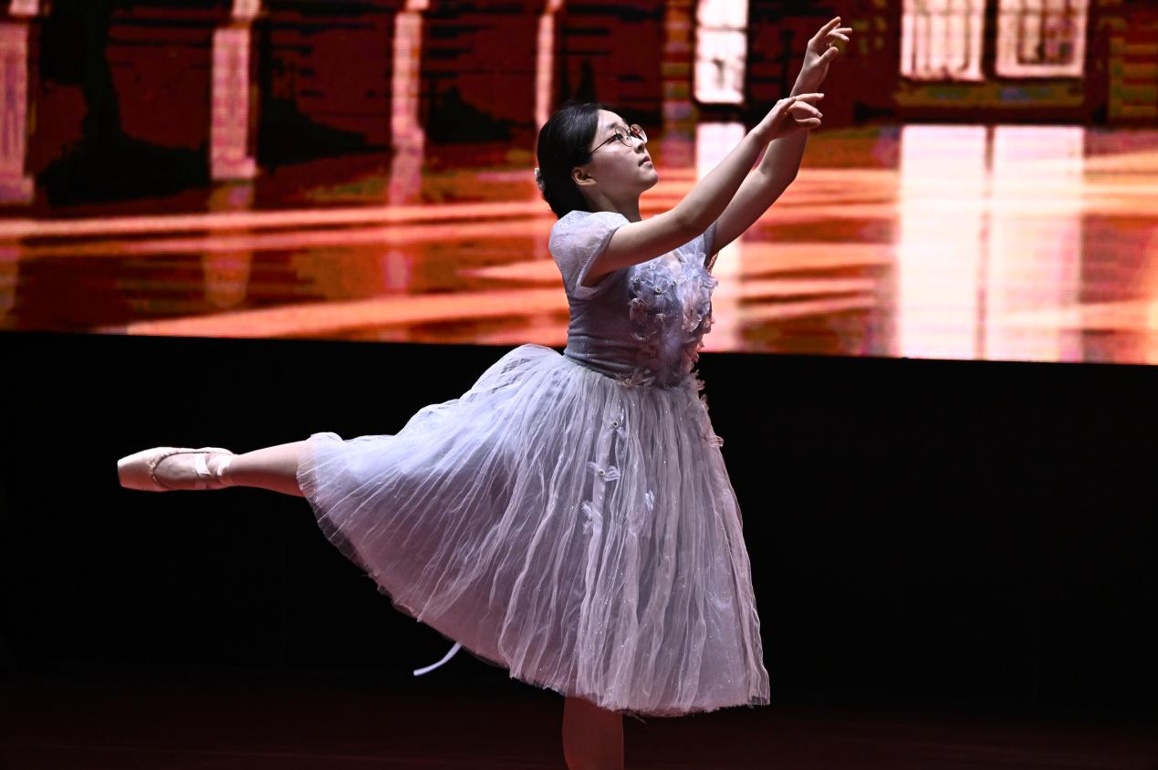 F784EB0ED8686AB3EDFA04DA26FE06D4