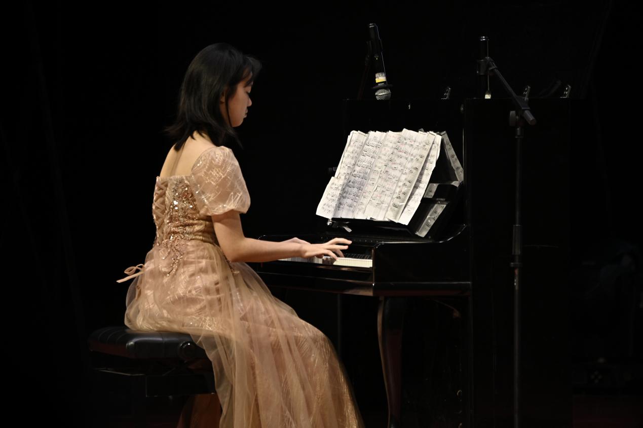 943494F3D09D89D4051AE67C6882EFD2