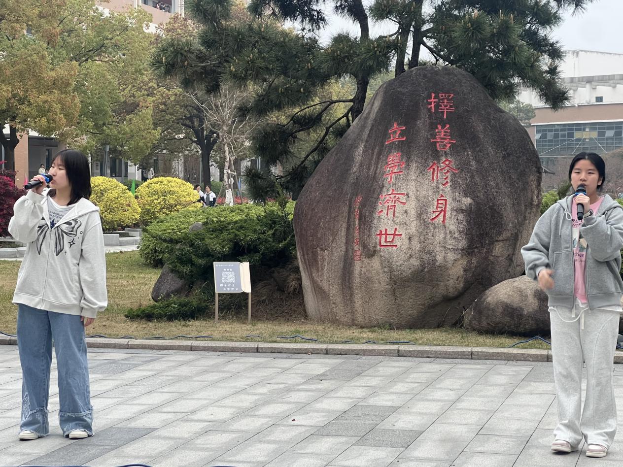 1CF36CA22C715C7F813352193C1FA1DB