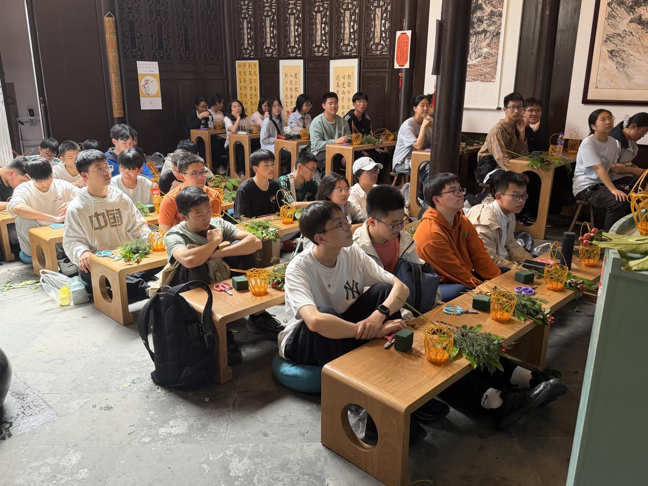 0DC0FC7F6614F6DFBA09015816CDB686